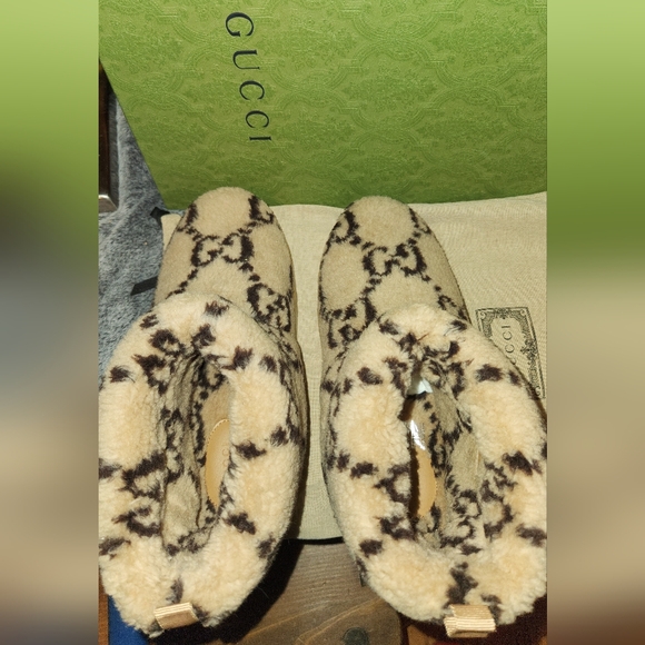 GUCCI Beige Black Sherpa Booties -Fits Size 8 or 8.5 - Mer Zuess Med GG Fab - Picture 6 of 17